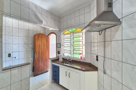 Casa para alugar com 150m², 3 quartos e 4 vagasCozinha 