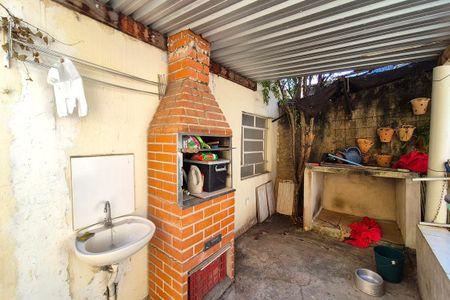 Casa para alugar com 150m², 3 quartos e 4 vagasÁrea comum - Churrasqueira