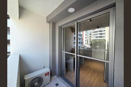 Studio à venda com 26m², 1 quarto e sem vagaVaranda