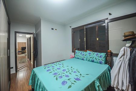 Casa à venda com 180m², 2 quartos e 4 vagasQuarto 2