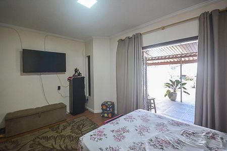 Casa à venda com 180m², 2 quartos e 4 vagasQuarto 2 - Suíte