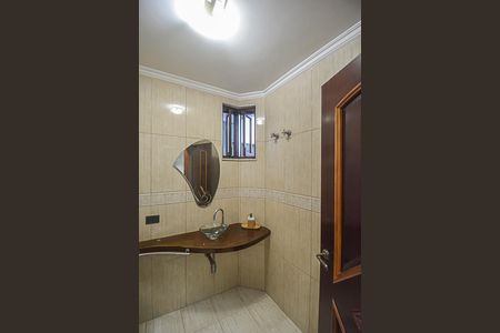 Casa à venda com 180m², 2 quartos e 4 vagasLavabo