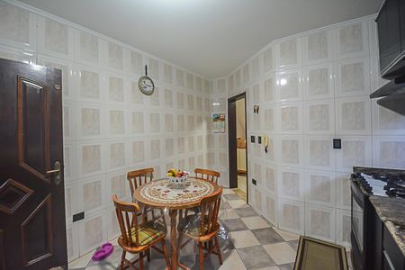 Casa à venda com 180m², 2 quartos e 4 vagasCozinha