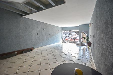 Casa à venda com 180m², 2 quartos e 4 vagasGaragem