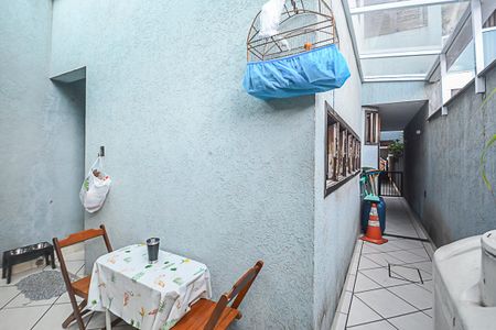 Casa à venda com 180m², 2 quartos e 4 vagasCorredor