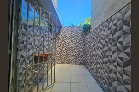 Casa para alugar com 200m², 5 quartos e 1 vagaÁrea de Serviço