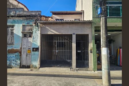 Casa para alugar com 200m², 5 quartos e 1 vagaFachada