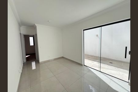 Apartamento para alugar com 2 quartos, 110m² em Floresta, Belo Horizonte