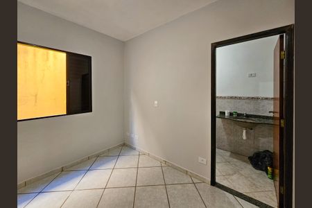 Suíte de apartamento à venda com 2 quartos, 70m² em Vila Alzira, Santo André