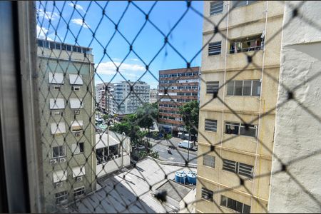 Apartamento para alugar com 71m², 2 quartos e 1 vagaQuarto