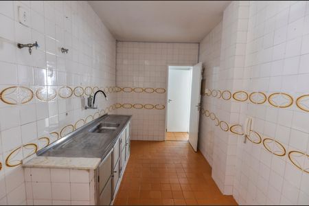 Apartamento para alugar com 71m², 2 quartos e 1 vagaCozinha