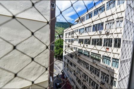 Apartamento para alugar com 71m², 2 quartos e 1 vagaSala