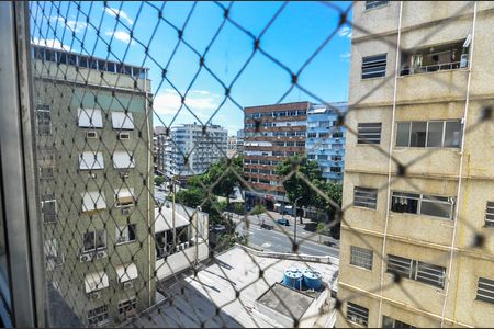 Apartamento para alugar com 71m², 2 quartos e 1 vagaSuíte