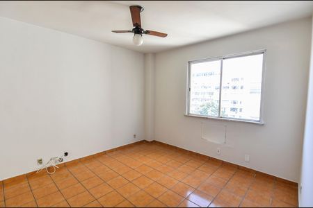 Apartamento para alugar com 71m², 2 quartos e 1 vagaSuíte