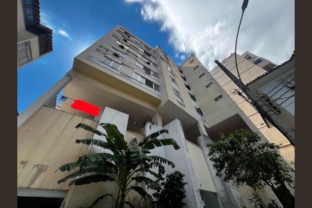 Apartamento para alugar com 71m², 2 quartos e 1 vagaFachada