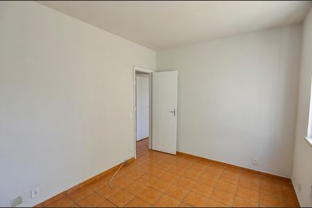 Apartamento para alugar com 71m², 2 quartos e 1 vagaQuarto