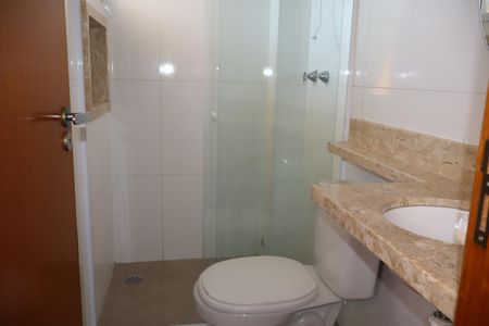 Banheiro de apartamento para alugar com 1 quarto, 30m² em Vila Alpina, São Paulo