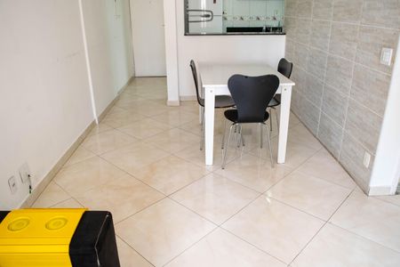 Apartamento à venda com 58m², 2 quartos e 1 vagaSala