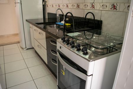 Apartamento à venda com 58m², 2 quartos e 1 vagaCozinha e Área de Serviço