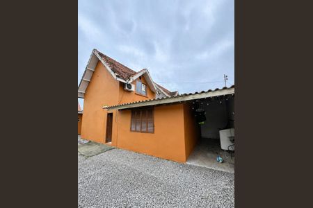 Fachada de casa para alugar com 3 quartos, 75m² em Vargem do Bom Jesus, Florianópolis