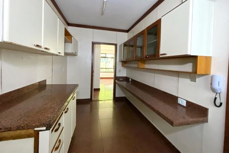 Apartamento à venda com 170m², 4 quartos e 2 vagasCozinha