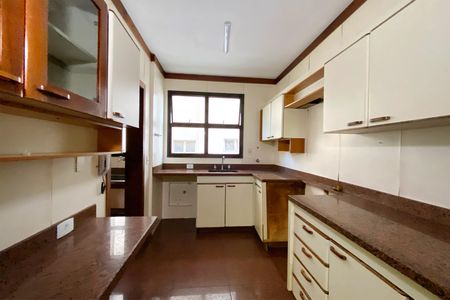 Apartamento à venda com 170m², 4 quartos e 2 vagasCozinha