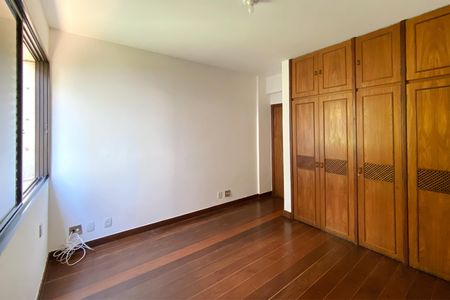 Apartamento à venda com 170m², 4 quartos e 2 vagasSuite 1