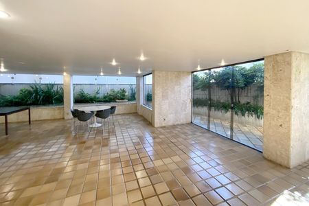 Apartamento à venda com 170m², 4 quartos e 2 vagasÁrea comum - Salão de festas
