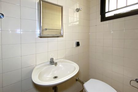 Apartamento à venda com 170m², 4 quartos e 2 vagasBanheiro de serviço