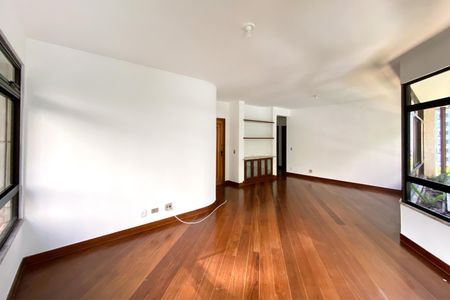 Apartamento à venda com 170m², 4 quartos e 2 vagasSala