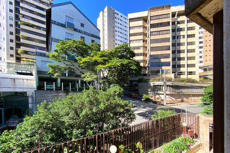 Apartamento à venda com 170m², 4 quartos e 2 vagasVista do Quarto 3