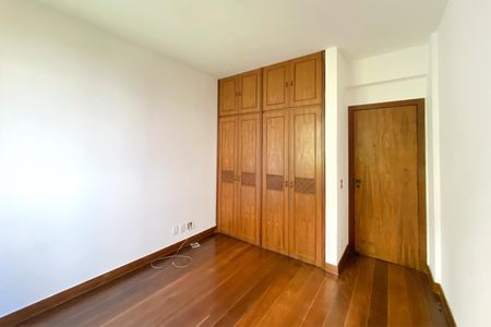 Apartamento à venda com 170m², 4 quartos e 2 vagasQuarto 3