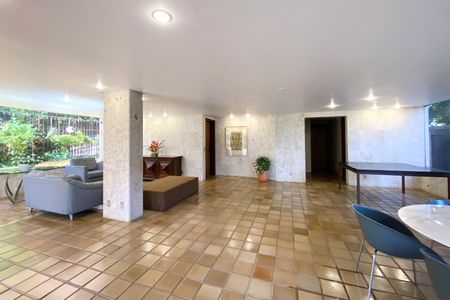 Apartamento à venda com 170m², 4 quartos e 2 vagasÁrea comum - Salão de festas