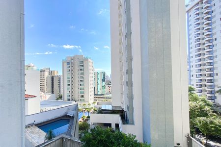 Apartamento à venda com 170m², 4 quartos e 2 vagasVista do Quarto 4