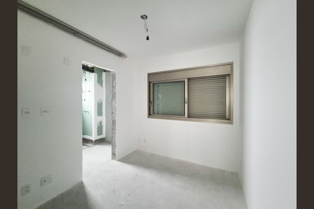 Apartamento à venda com 150m², 3 quartos e 2 vagasSuíte 2