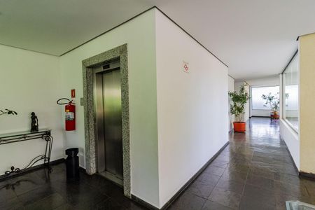 Apartamento à venda com 49m², 2 quartos e 1 vagaElevador