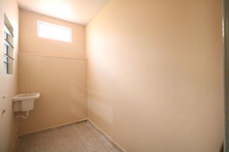 Casa para alugar com 100m², 3 quartos e 1 vagaÁrea de Serviço