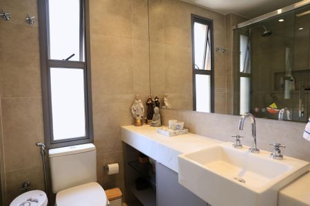 Apartamento à venda com 166m², 2 quartos e 3 vagasBanheiro