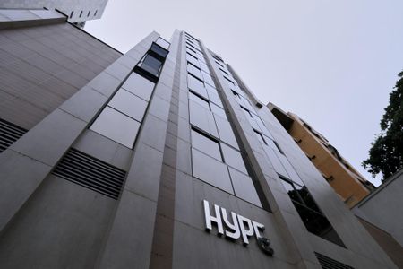 Apartamento à venda com 166m², 2 quartos e 3 vagasFachada