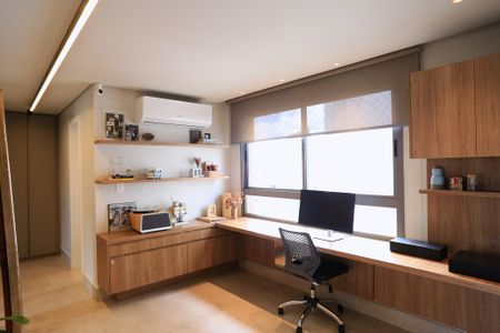 Apartamento à venda com 166m², 2 quartos e 3 vagasSala