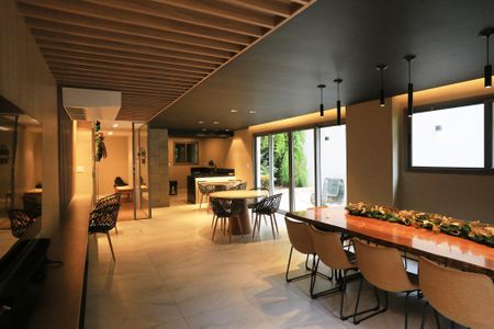 Apartamento à venda com 166m², 2 quartos e 3 vagasÁrea comum - Salão de festas