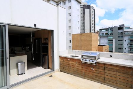 Apartamento à venda com 166m², 2 quartos e 3 vagasCobertura