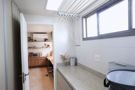 Apartamento à venda com 166m², 2 quartos e 3 vagasÁrea de Serviço