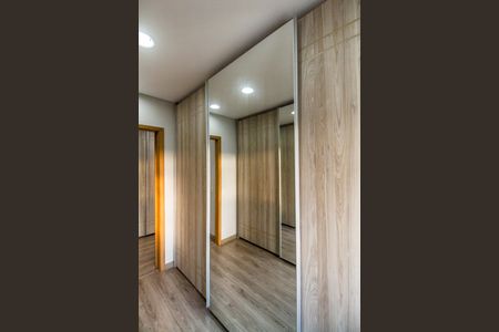 Apartamento para alugar com 132m², 2 quartos e 2 vagas Apartamento para alugar com 132m², 2 quartos e 2 vagasCloset da suíte