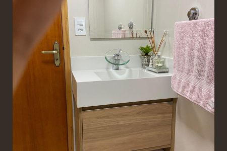 Casa à venda com 280m², 3 quartos e 3 vagasBanheiro da Suíte 1