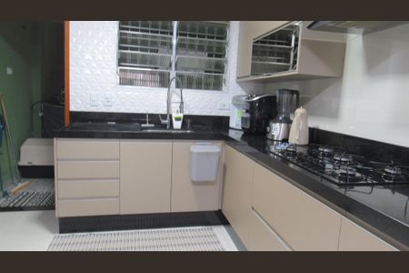 Casa à venda com 280m², 3 quartos e 3 vagasCozinha