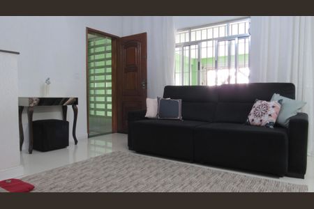 Casa à venda com 280m², 3 quartos e 3 vagasSala