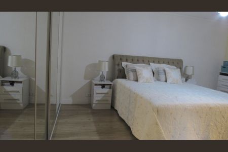 Casa à venda com 280m², 3 quartos e 3 vagasSuíte 2
