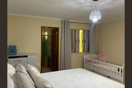 Casa à venda com 280m², 3 quartos e 3 vagasSuíte 2