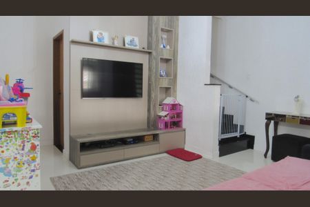 Casa à venda com 280m², 3 quartos e 3 vagasSala